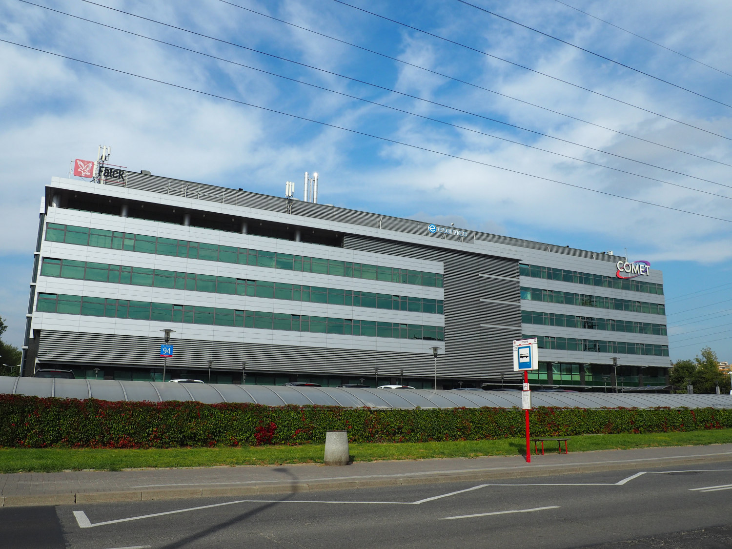 Zdjęcie architektury budynku Kolmet (obecnie Comet Business Center)